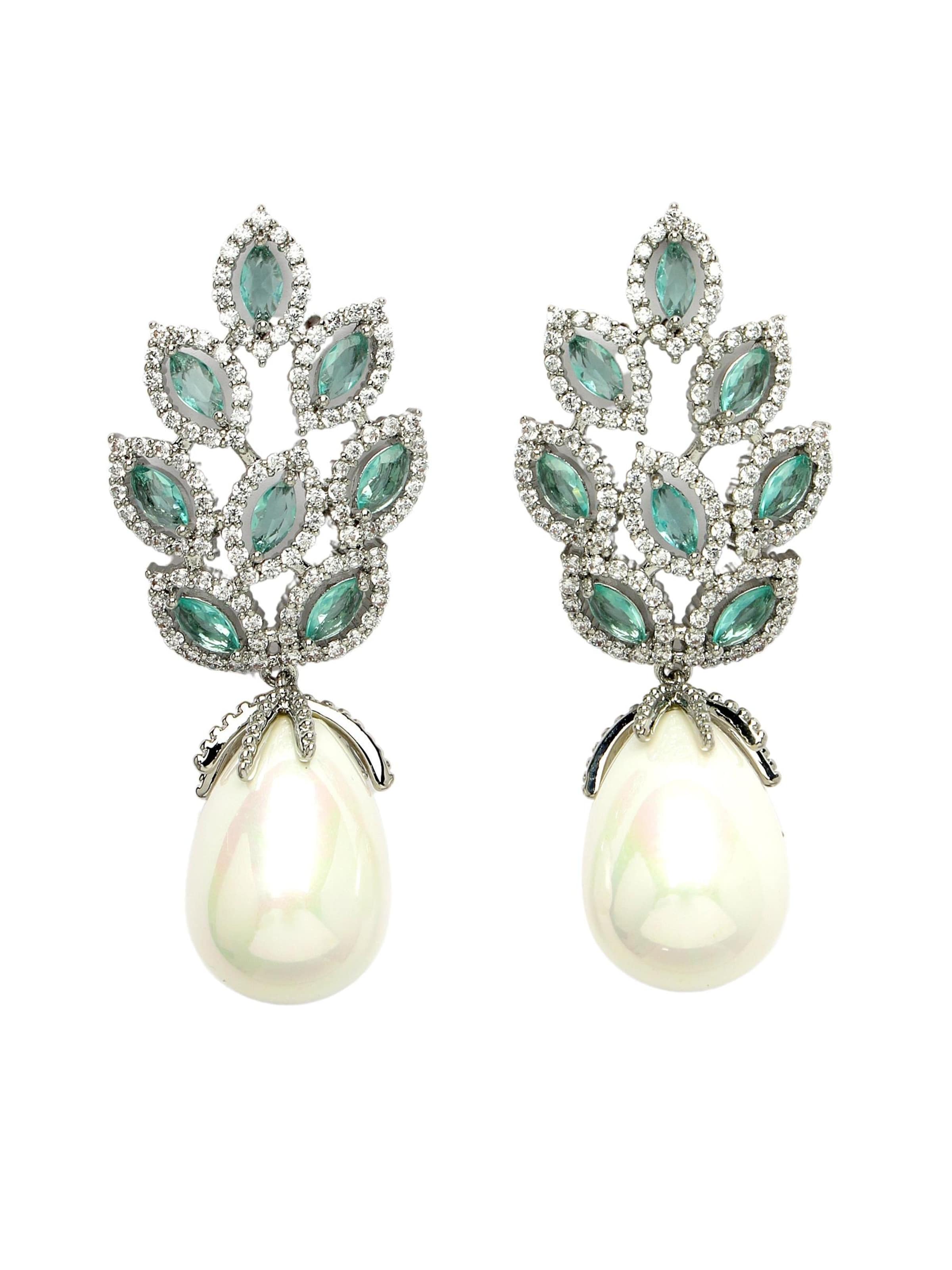 AVANT-GARDE PARIS Earrings 'Anikala' in Green: front