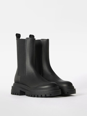 Boots chelsea di Bershka in nero