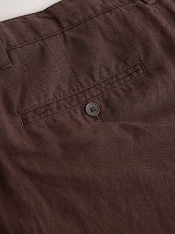 Next Обычный Брюки-чинос в Красный