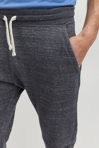Tapered Pantaloni 'Alton' di BLEND in grigio