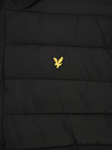 Geacă de primăvară-toamnă de la Lyle & Scott Big&Tall pe negru