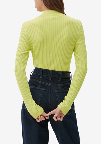 QS - Pullover em verde