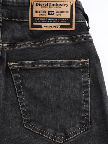 DIESEL Skinny Jeans '2017 D-SLANDY' in Grijs
