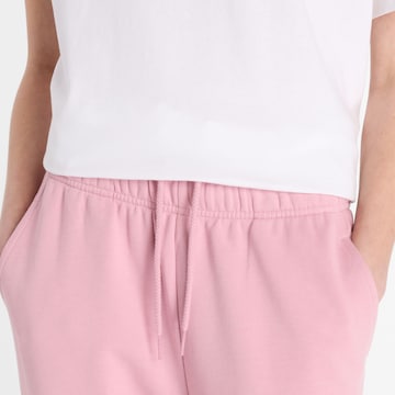 new balance Tapered Trousers 'Essentials' in Pink