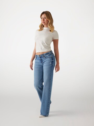 GUESS T-Shirt in Weiß