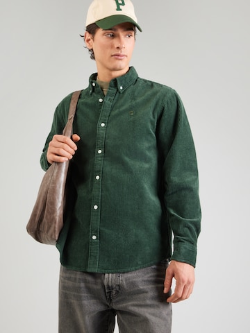 Carhartt WIP Regular Fit Paita 'Madison' värissä vihreä: etupuoli
