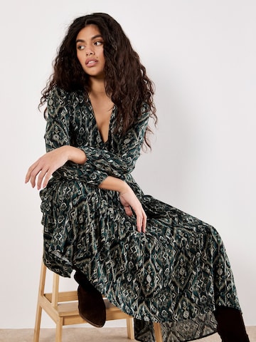 Apricot Dress 'Smock Waist Tiered' in Green
