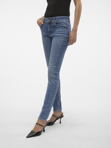 VERO MODA Skinny Jeans 'EMPOWER' in Blauw: voorkant