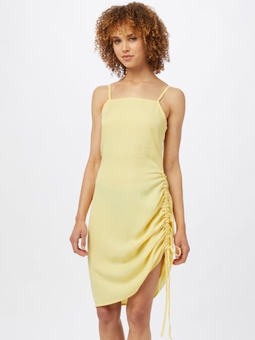 NU-IN فستان بلون أصفر: الأمام