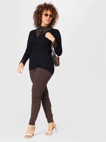 ONLY Curve Shirt 'Tilde' in Schwarz