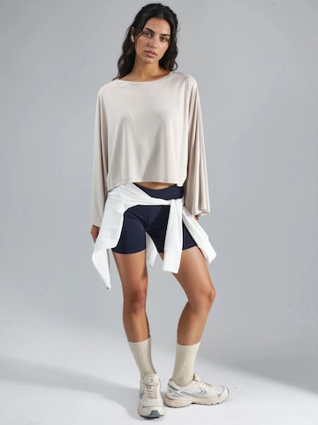 T-shirt Busem en beige