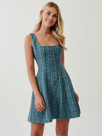 Tussah - Vestido 'ALEXEI' em azul: frente