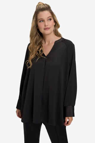 Ulla Popken Blouse in Black: front