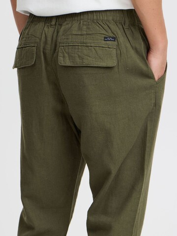 BLEND Regular Trousers in Green
