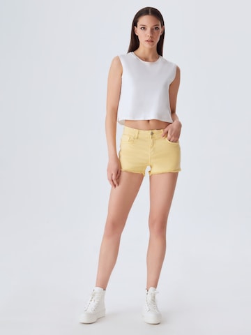 LTB Regular Shorts 'Pamela' in Gelb