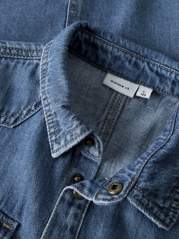 NAME IT - Ajuste confortable Camisa en azul