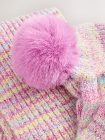 Next Set: Mütze, Schal und Handschuhe in Pink