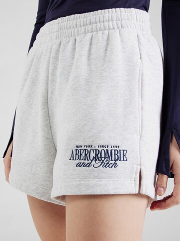 Abercrombie & Fitch Regular Broek in Grijs