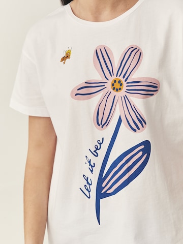 TATUUM - Camiseta 'Carla' en blanco