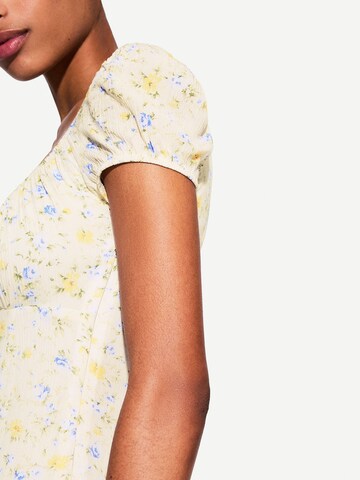 Robe d’été Bershka en beige