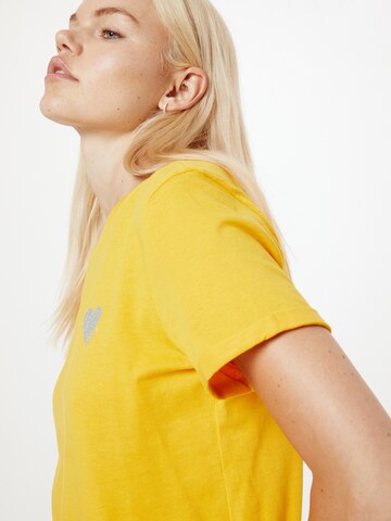 ONLY T-Shirt 'ONLKITA' in Gelb
