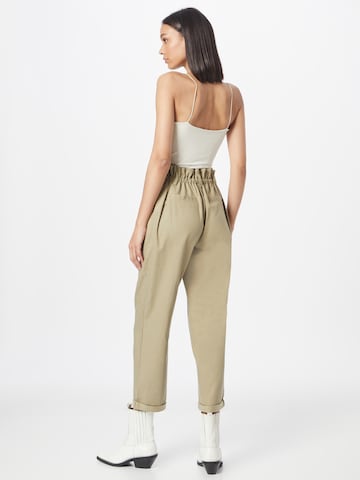 ZABAIONE Tapered Hose 'Donia' in Grün