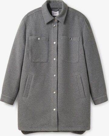 SHEEGO Between-Season Jacket in Grey: front