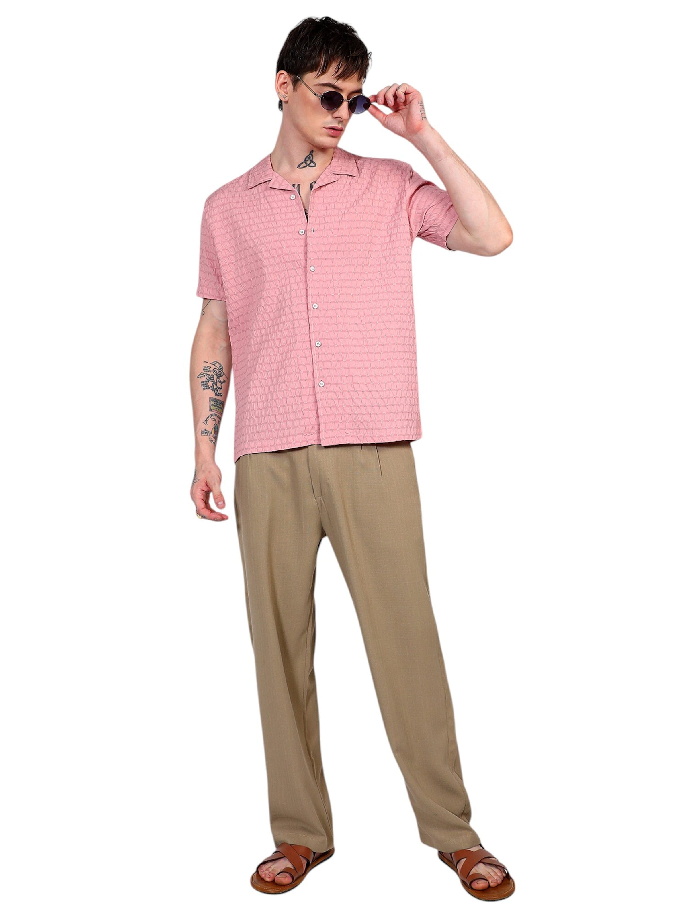 Campus Sutra Regularny krój Koszula 'Tamzen' w kolorze różowy