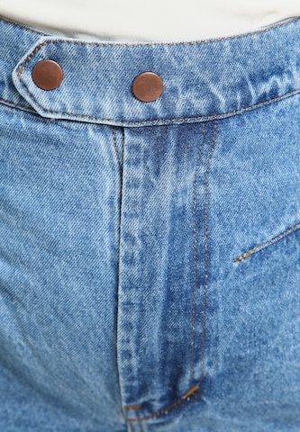 Loosefit Jeans con pieghe di Awesome Apparel in blu