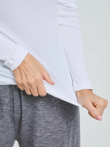 Haut Seamless Basic en blanc