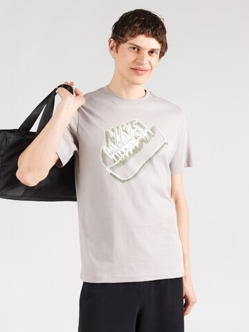 Nike Sportswear Paita 'FUTURA' värissä harmaa: etupuoli