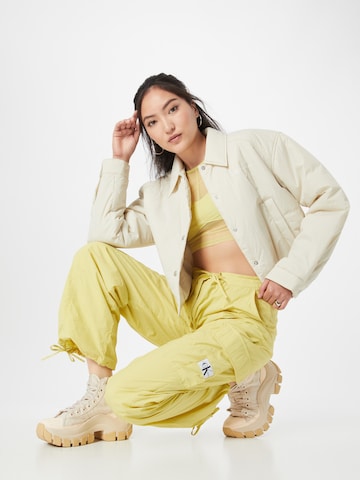 Calvin Klein Jeans - Chaqueta de entretiempo en beige