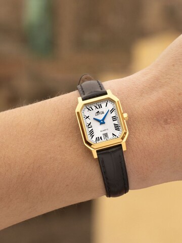 Lotus Analoog horloge in Zwart: voorkant