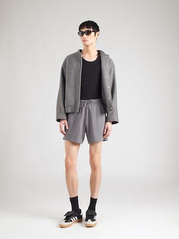 HOLLISTER Avar lõige Püksid, värv hall