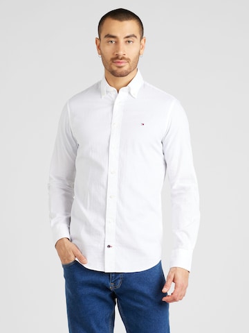 TOMMY HILFIGER Regular Fit Hemd in Weiß: Vorderseite