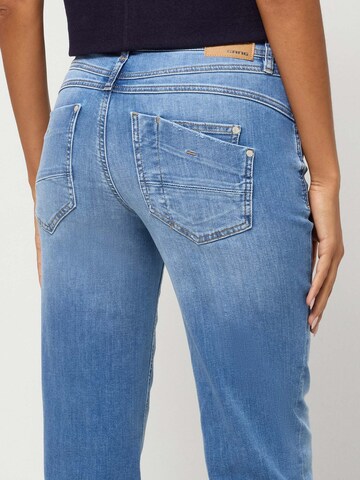 Gang Tapered Jeans '94AMELIE FLARED ' in Blue