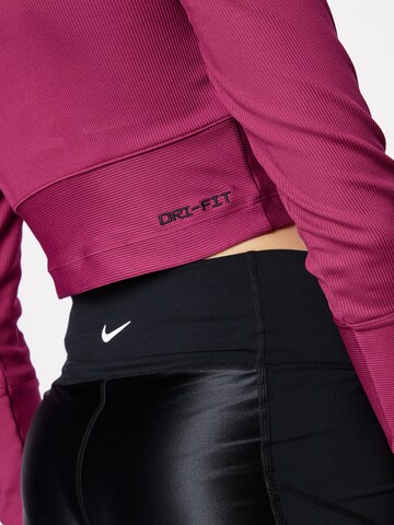 Nike Sportswear Shirt in Roze