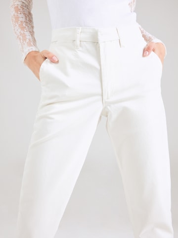 Regular Pantaloni eleganți 'Essential' de la LEVI'S ® pe alb