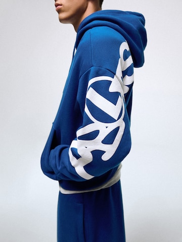 Bershka Majica | modra barva