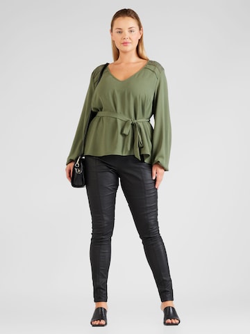 ABOUT YOU Curvy Blouse 'Julika' in Groen