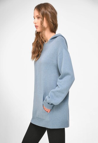 Pull-over include en bleu : devant