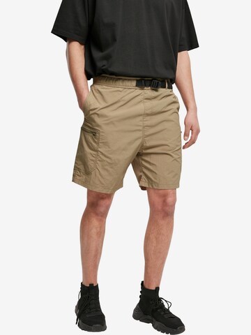 Urban Classics Loosefit Shorts in Grün: predná strana