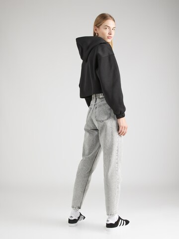 Calvin Klein Jeans - Regular Calças de ganga 'MOM Jeans' em cinzento