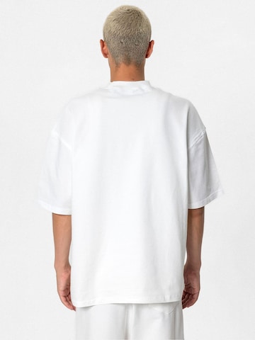 VAMOS CLO Shirt in White