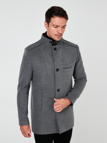 Buratti Winter Coat in Grey: front