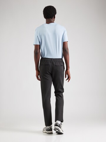 Coupe slim Pantalon à pince 'Club' Kronstadt en gris