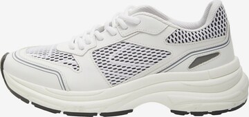 SELECTED FEMME Sneakers in White: front