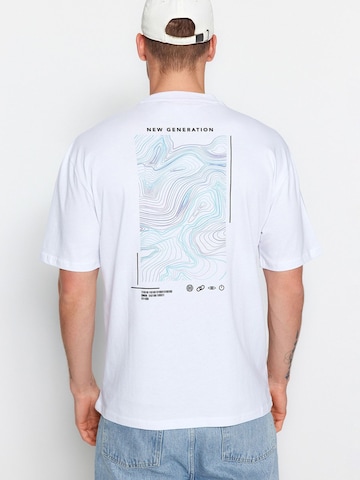 Trendyol Shirt in White: front
