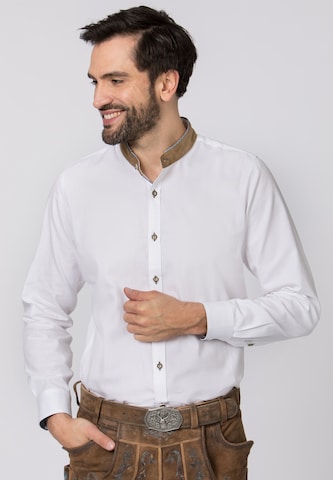STOCKERPOINT Comfort fit Traditional Button Up Shirt in White: front