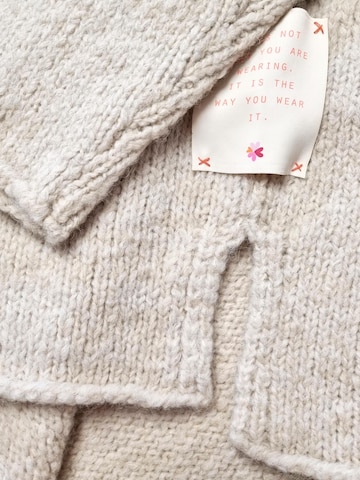 LIKS. Munich Pullover 'Damen Strickpullover mit Herzintarsie – BrittaC'‌‌‌‌‌‌‌‌‌‌ in Beige